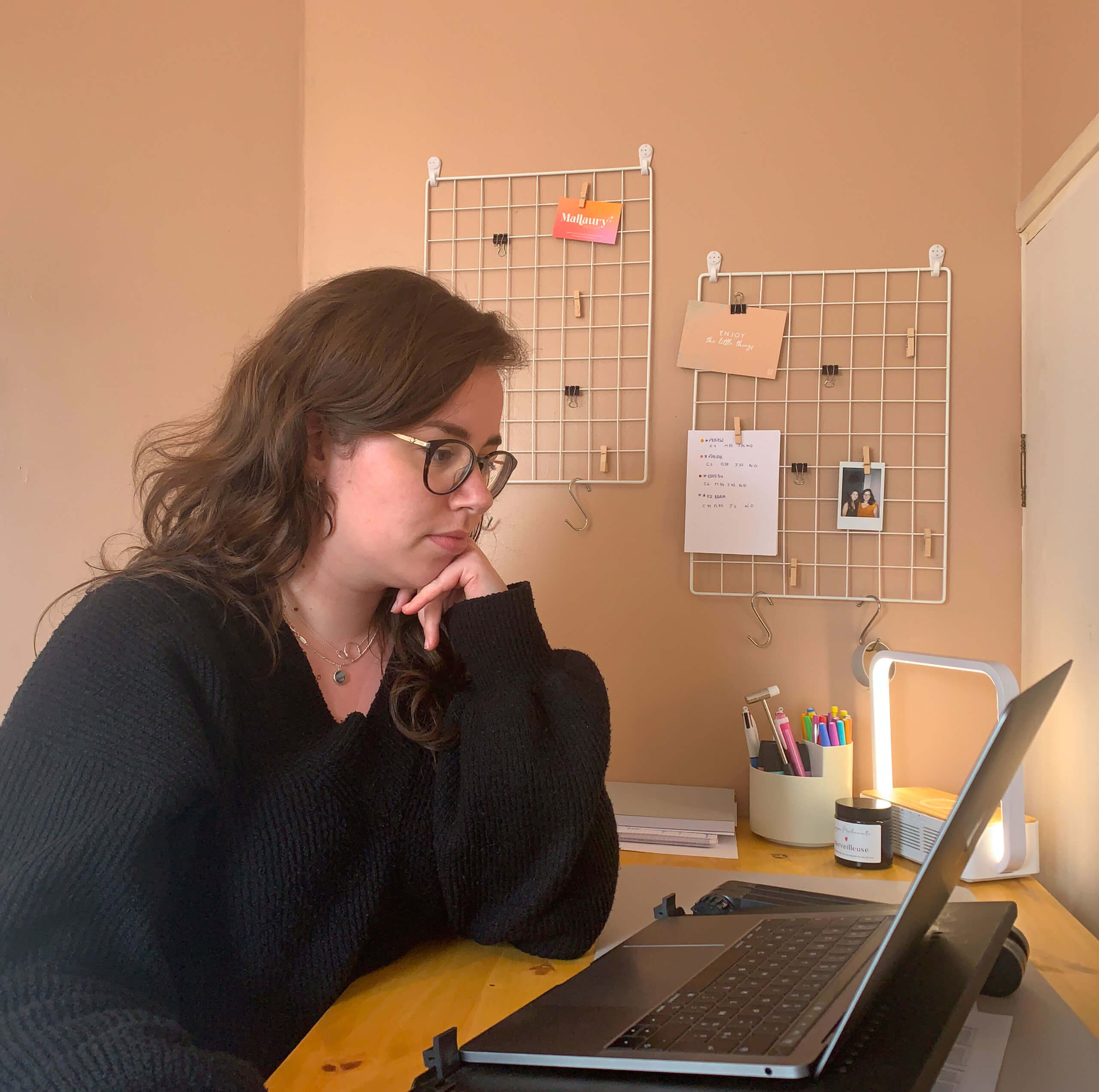 visuels-insta_bureau mallaury design à son bureau